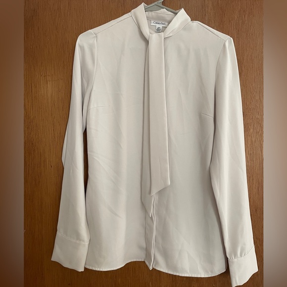 Calvin Klein Soft Beige Top - Picture 1 of 6